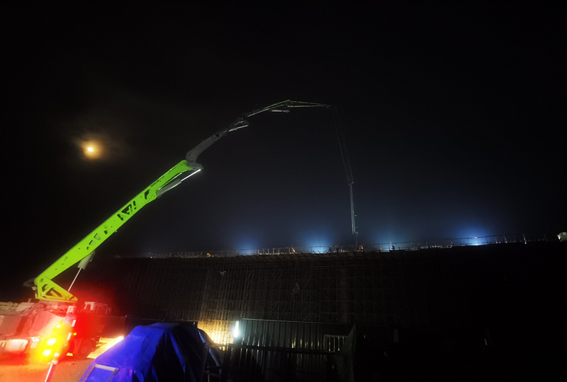 魯山南互通立交D匝道橋現澆梁混凝土 全部順利澆筑完成