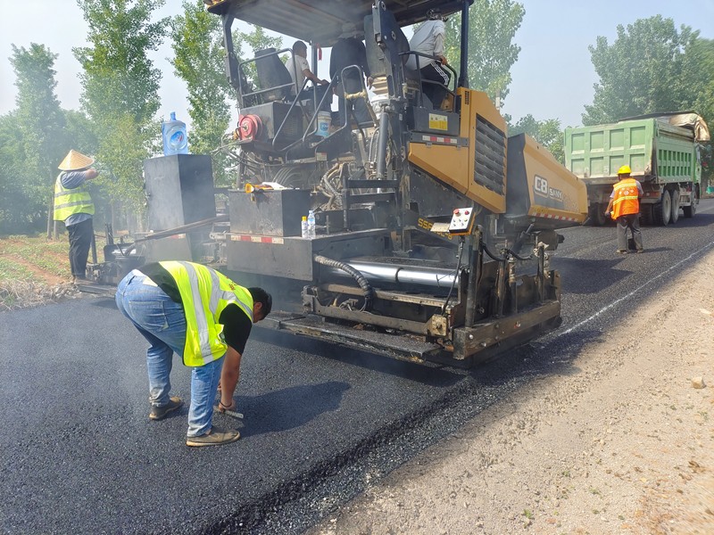 田莊水庫防汛路水穩(wěn)及瀝青路面施工2