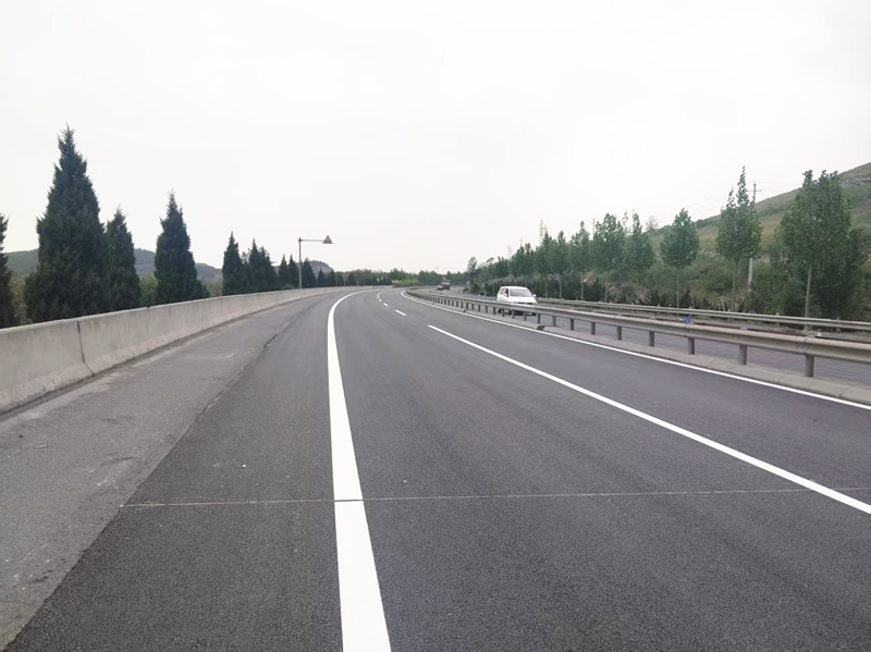 【一提三?！縎102大中修工程全線通車 譜寫暢通出行新畫卷