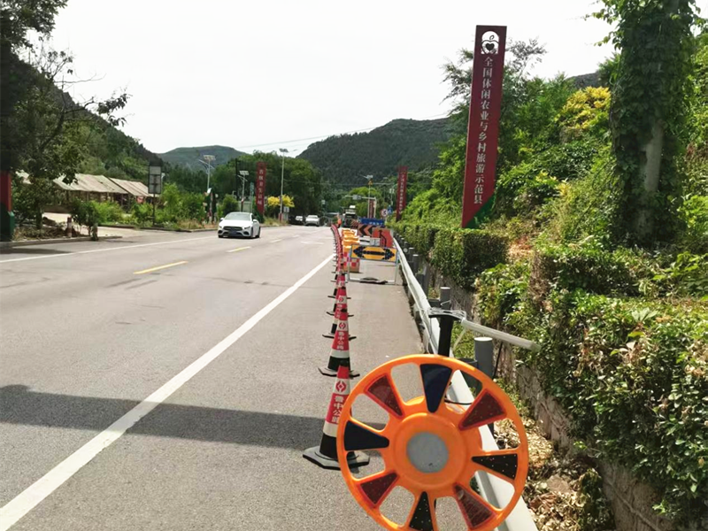 S231張臺線博山區(qū)王家莊至沂源縣芝芳南橋北段路面改造工程沂源段半幅封閉施工