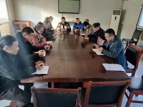 淄川拌合場站宣貫公司文件精神 摩拳擦掌蓄勢(shì)待發(fā)